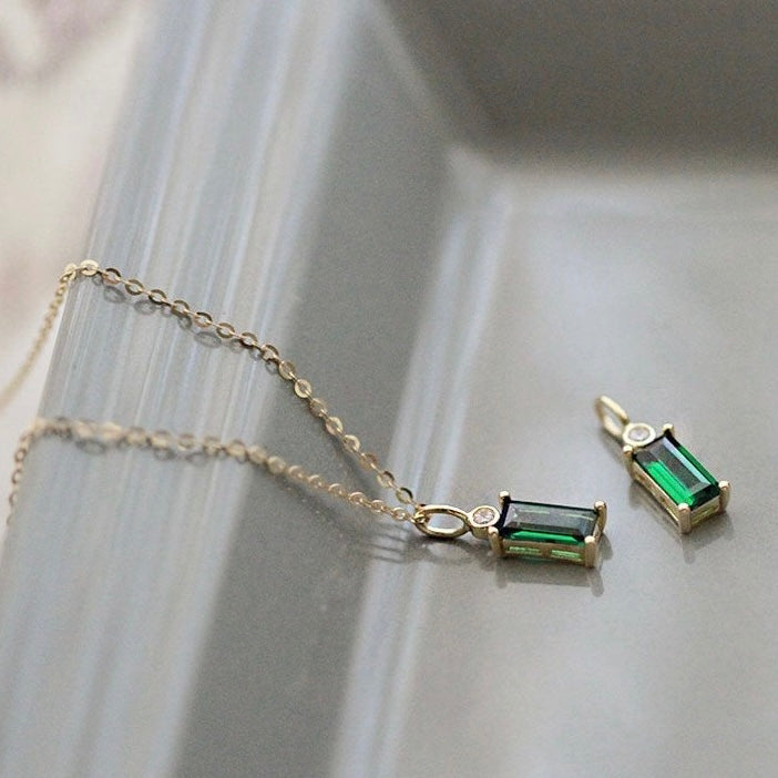 Amazon.com: Emerald green necklace, 14K Gold Filled chain, emerald cut  stones, mini tiny drops, Christmas gift for her, minimal dainty holiday  jewelry (26